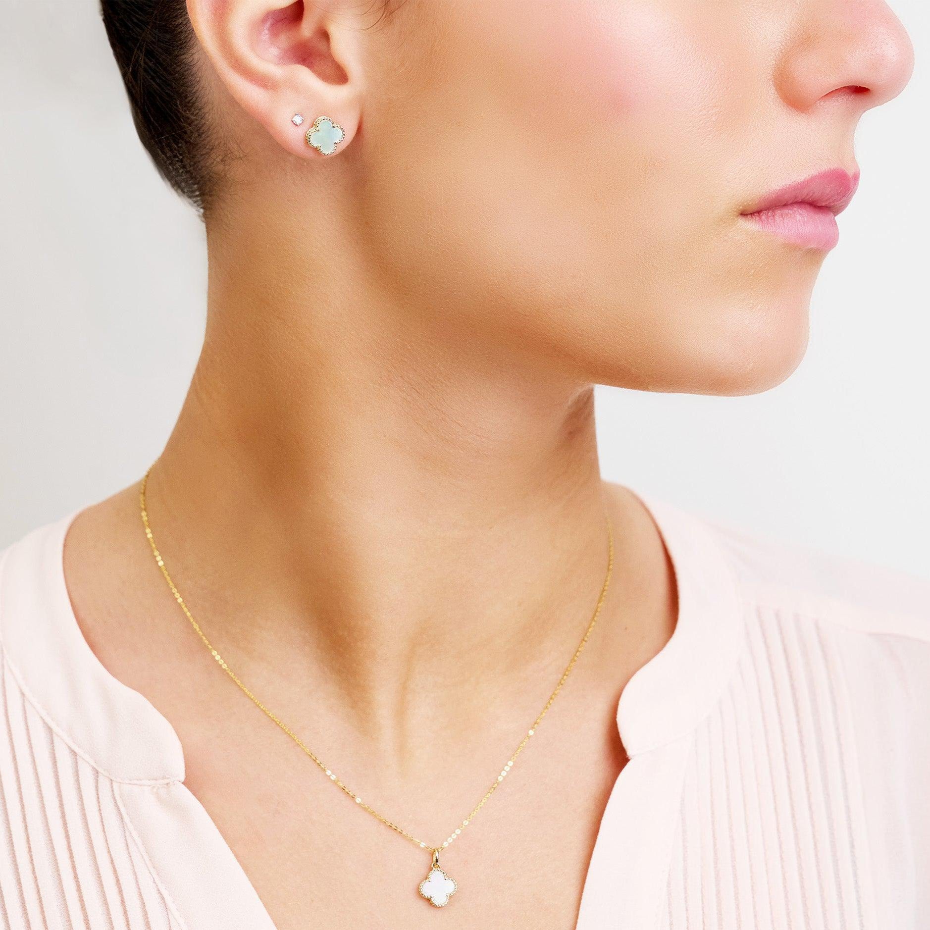 Clover Mother of Pearl Pendant-RNB Jewellery