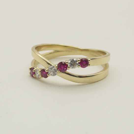 Lab Ruby and Diamond Crossover Ring in 14K Yellow Gold | 0.34 ct.tw