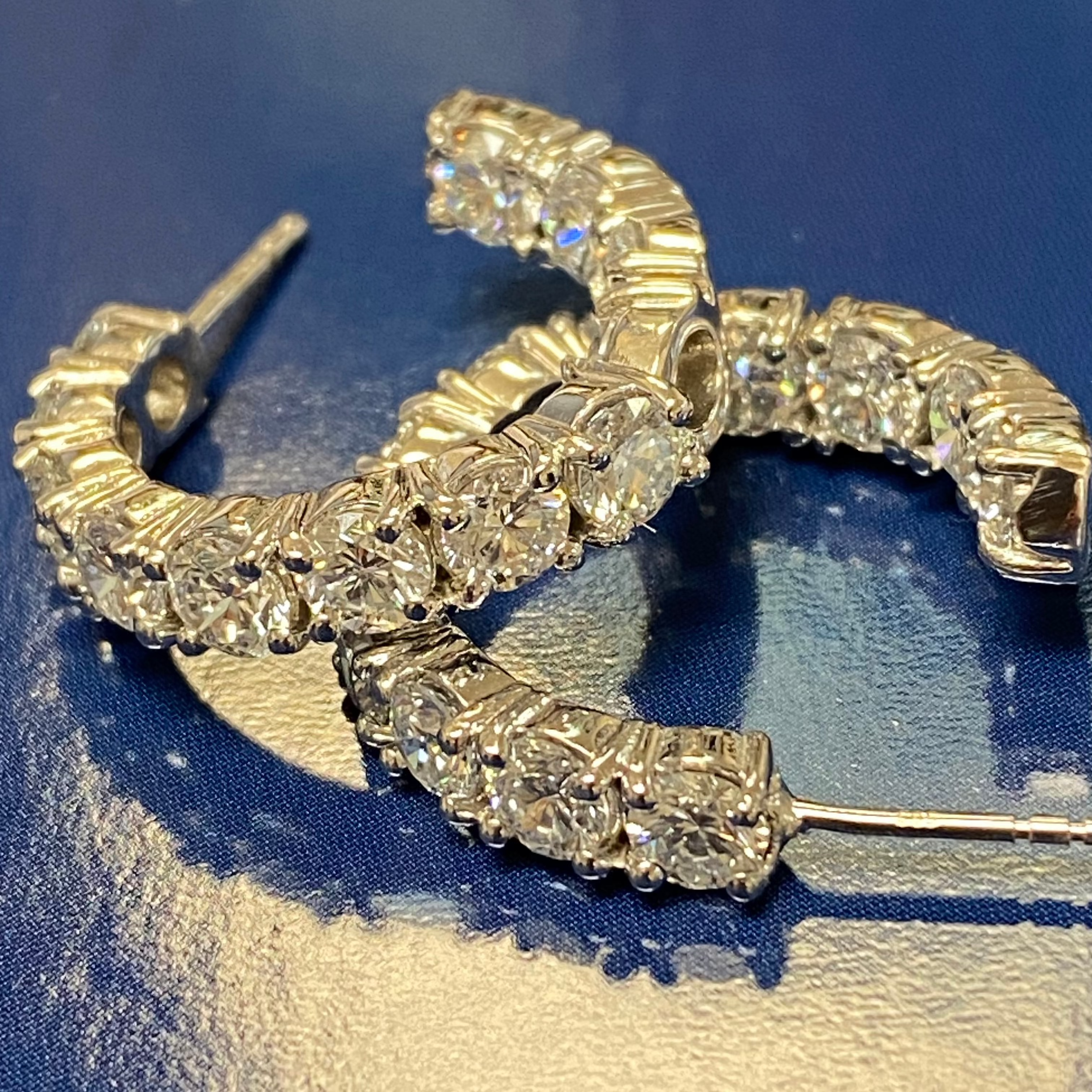Diamond Inside-Out Hoop Earrings 6.0 ctw - Thenetjeweler