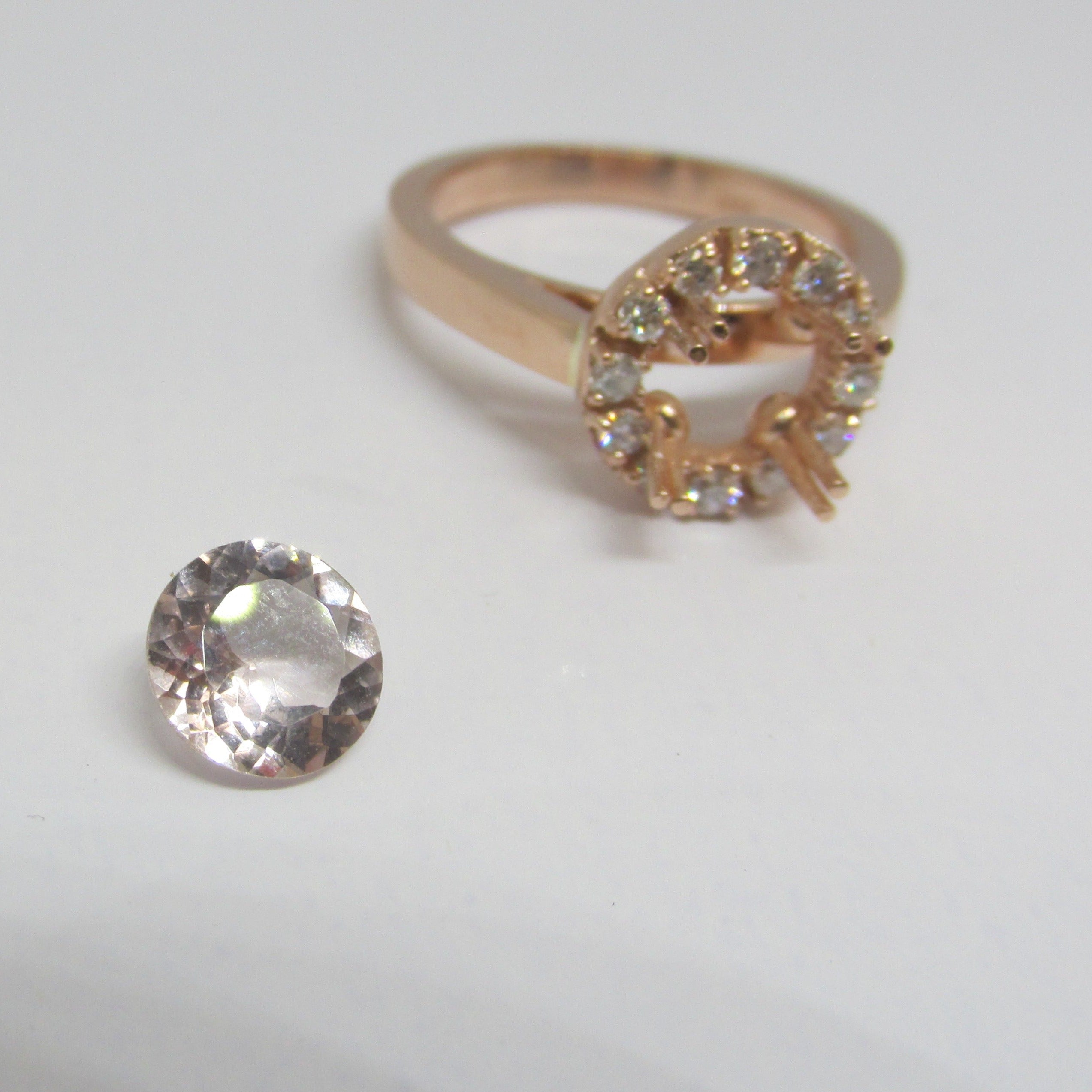 Round Diamond Halo Solitaire Engagement Ring 18K Pink Gold - Thenetjeweler