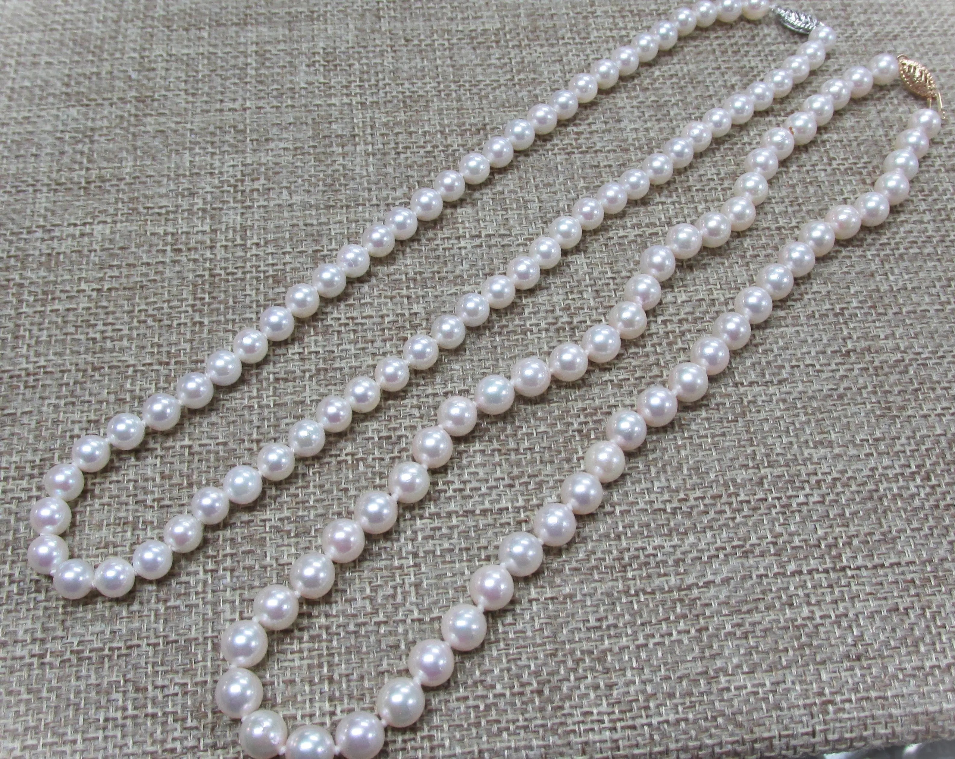 60 Pinkish Pearl Strand