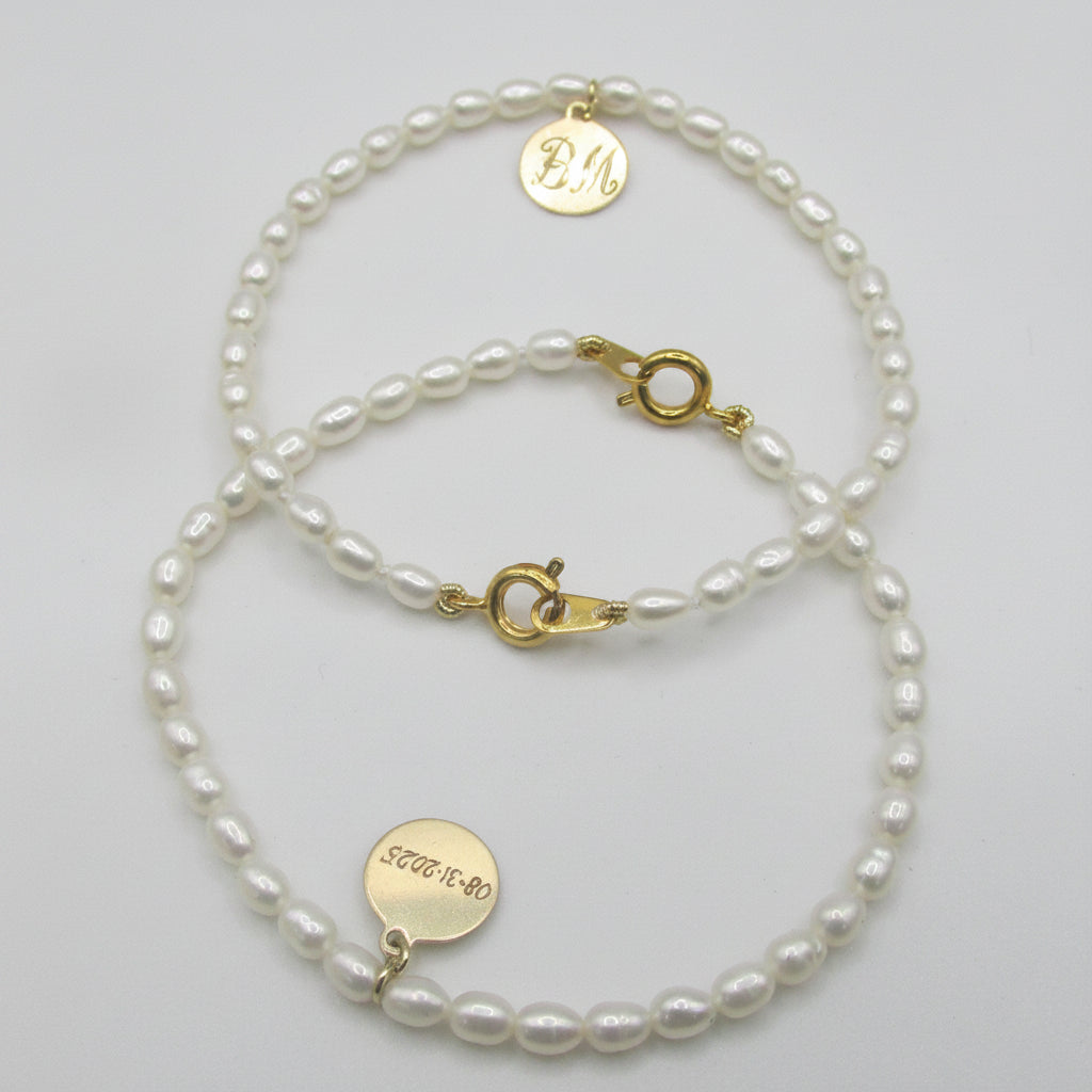 Personalized Freshwater Pearl Bracelet with Gold Charm - Thenetjeweler
