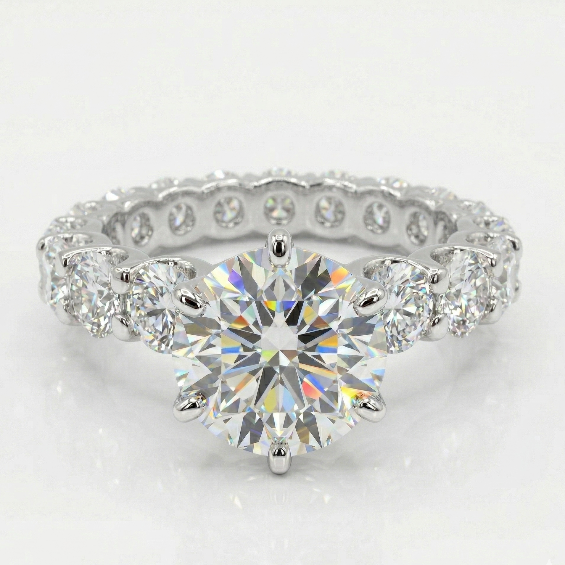 Round Diamond Engagement Ring
