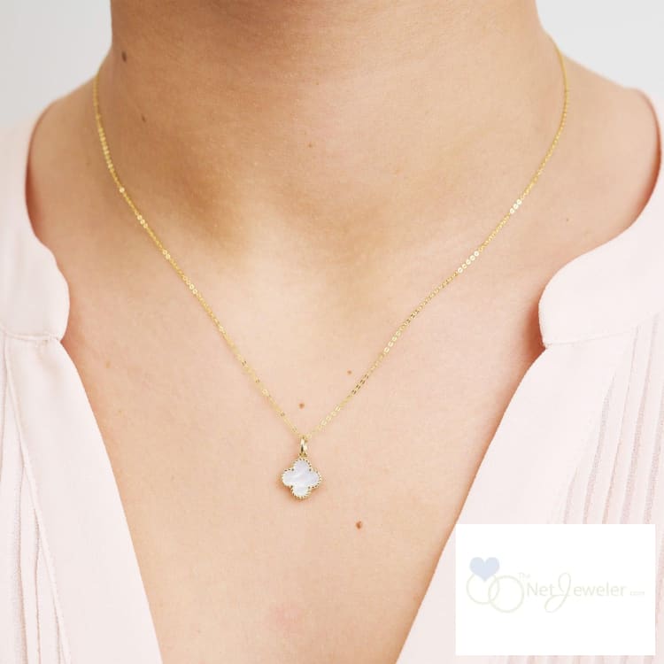 Clover Mother of Pearl Pendant - Pendants