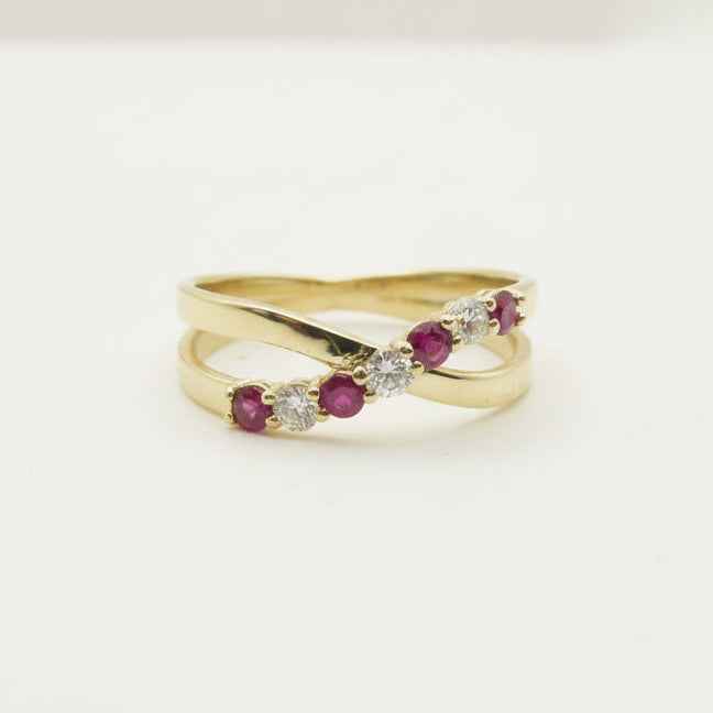 Lab Ruby and Diamond Crossover Ring in 14K Yellow Gold | 0.34 ct.tw