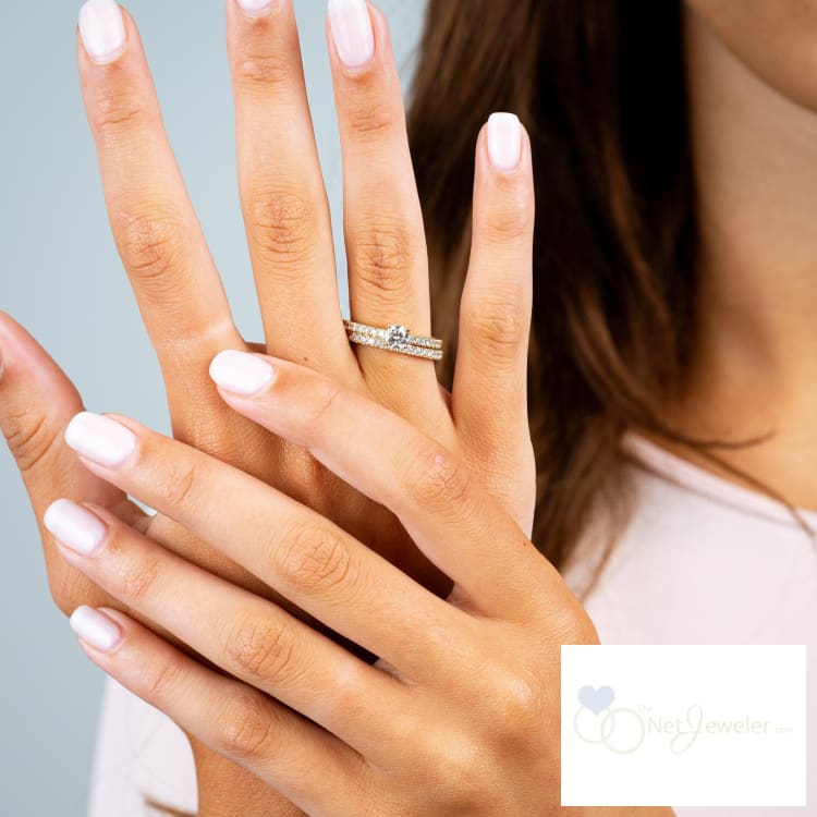 Solitaire Round Diamond Engagement Ring-RNB Jewellery