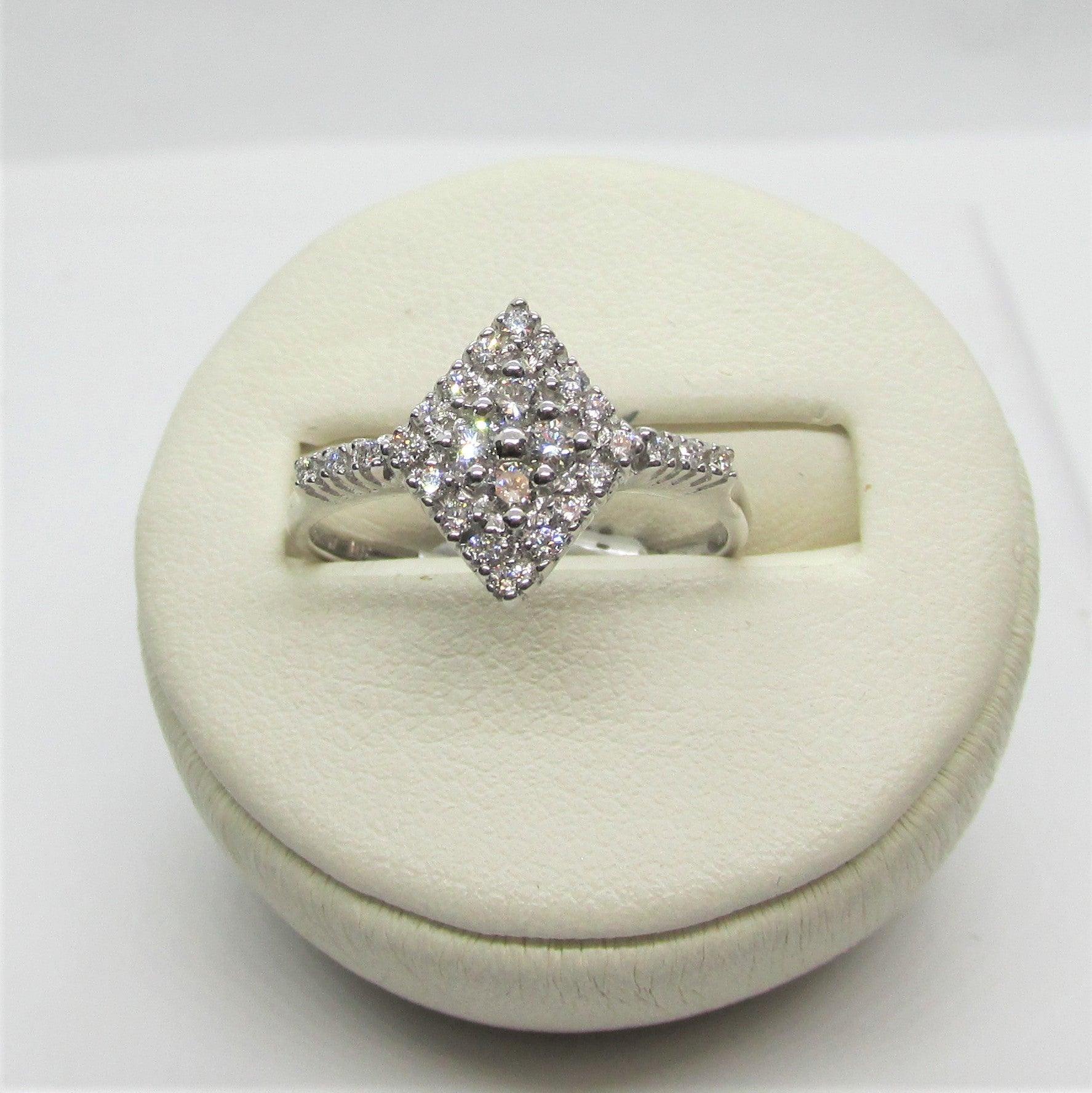 Rhombus engagement Ring Round Diamonds - Thenetjeweler