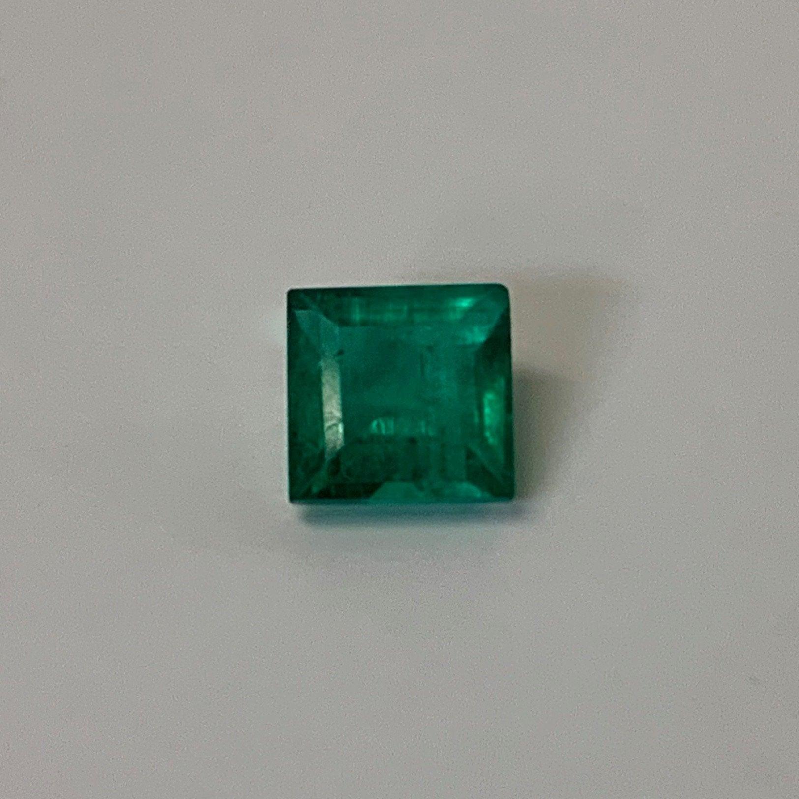 Princess Cut Green Emerald Loose Gemstone 0.66 carat - Thenetjeweler