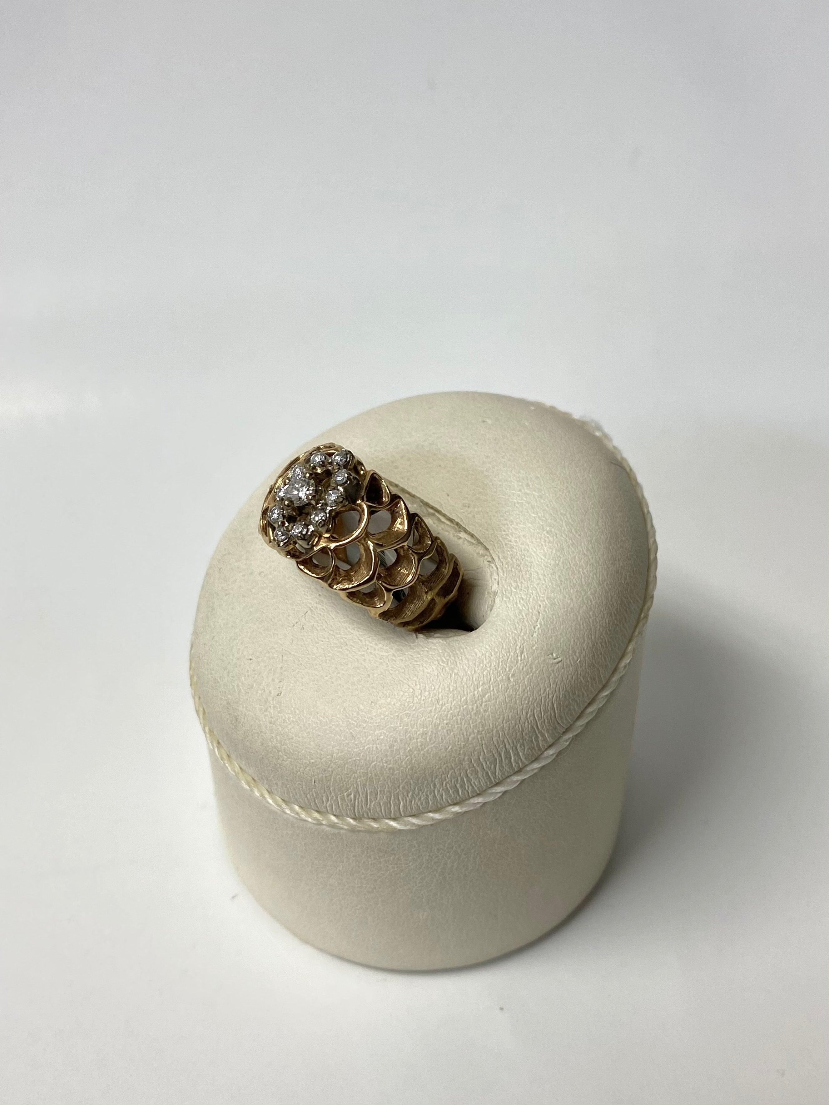 14K Yellow Gold and Flower Diamond Ring 0.25cts - Thenetjeweler