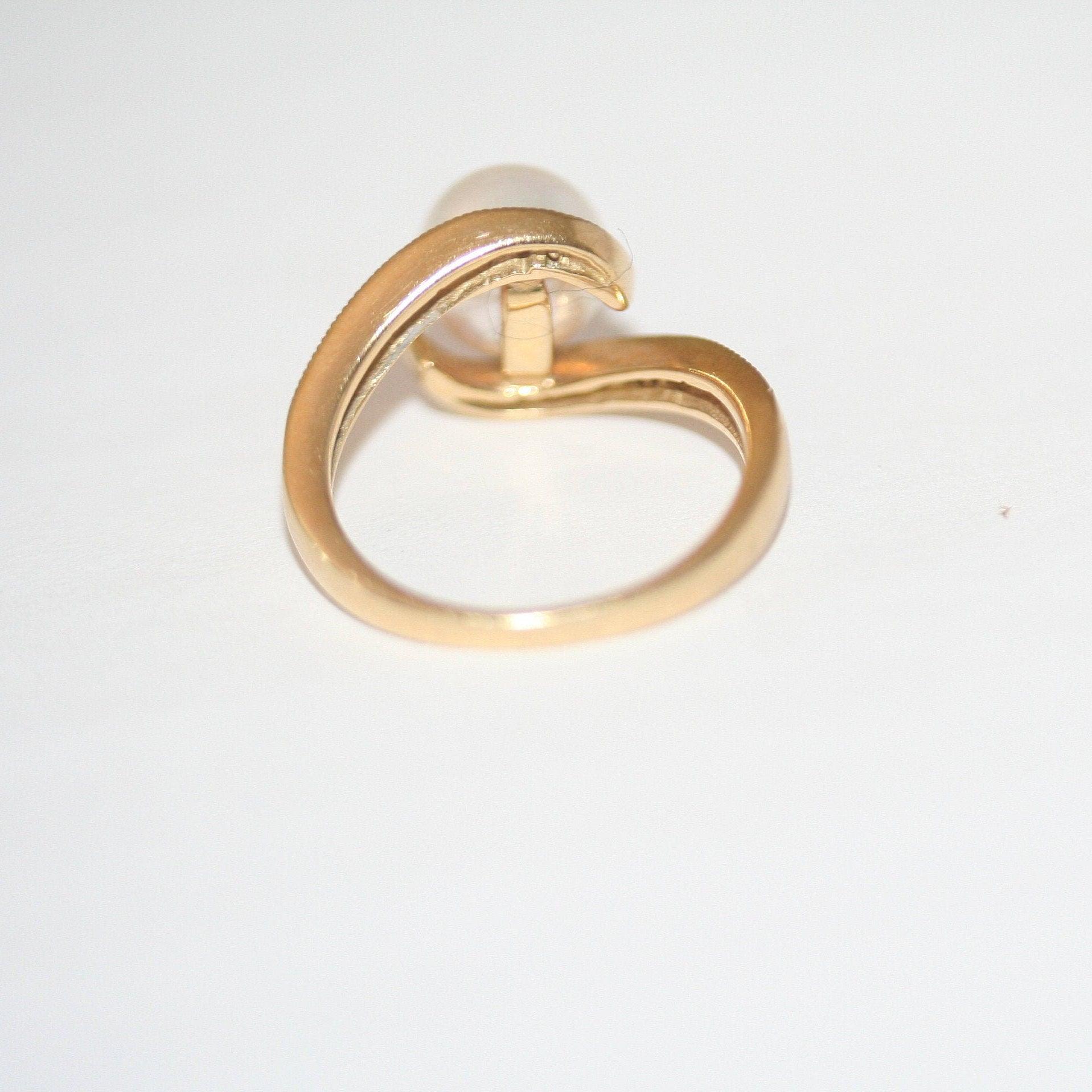 Pearl and Diamond Ring Yellow Gold - Thenetjeweler