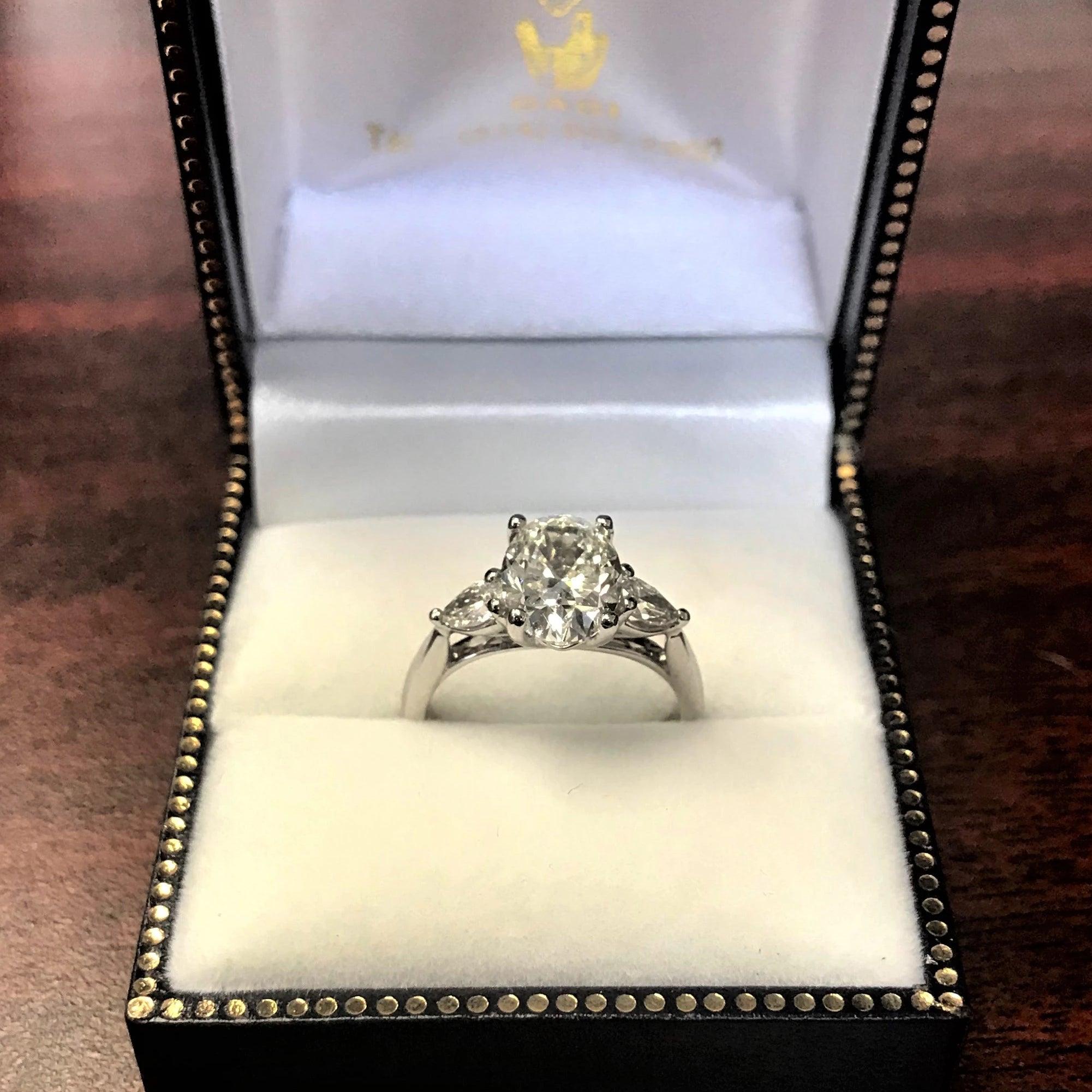 Oval Diamond Engagement Ring - Thenetjeweler