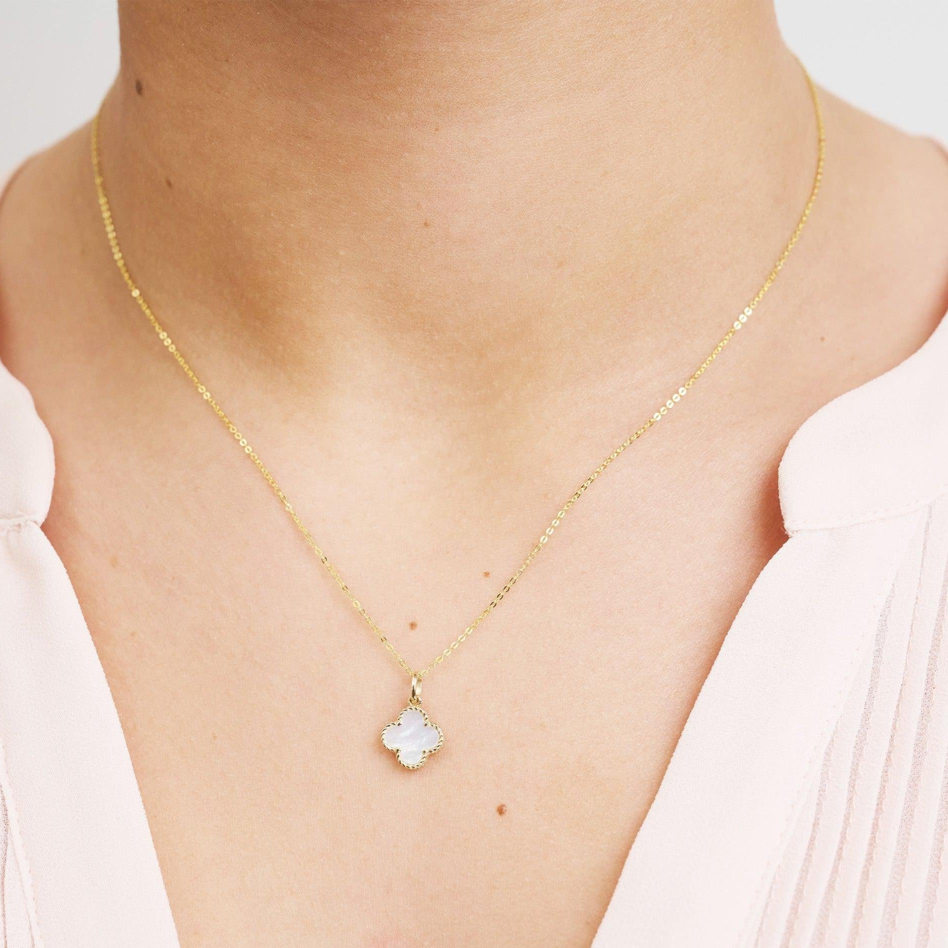 Clover Mother of Pearl Pendant 14K
