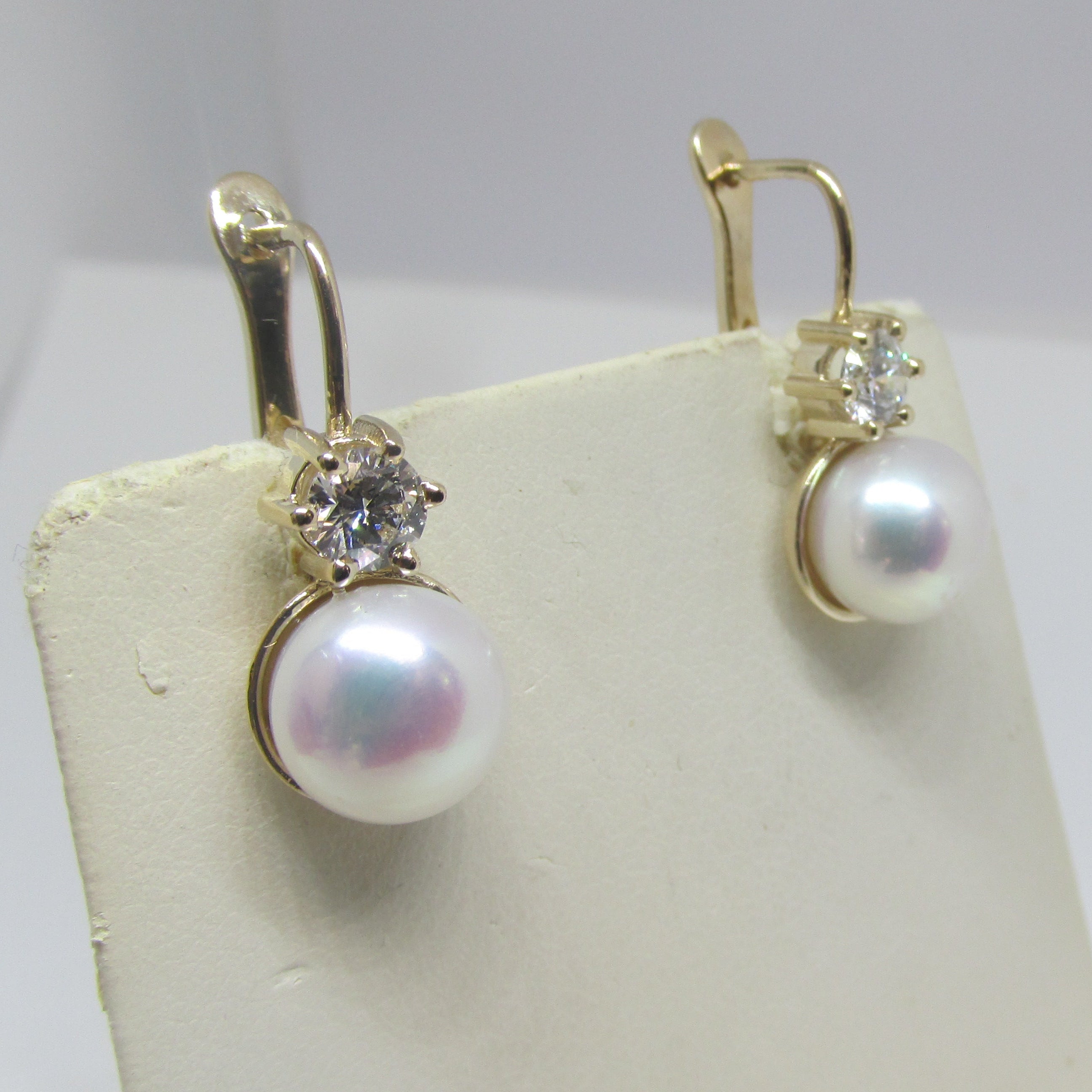 8.5 - 9.0 mm Cultured Freshwater Pearl and 1ctw Lab Grown Diamond Leverback Drop Earrings - Diamond Earrings