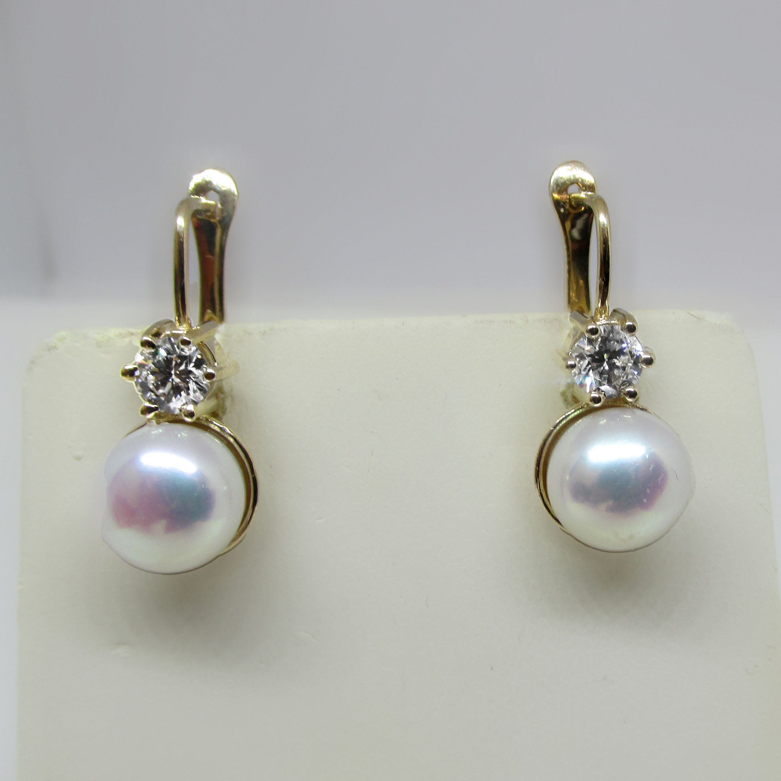 8.5 - 9.0 mm Cultured Freshwater Pearl and 1ctw Lab Grown Diamond Leverback Drop Earrings - Thenetjeweler