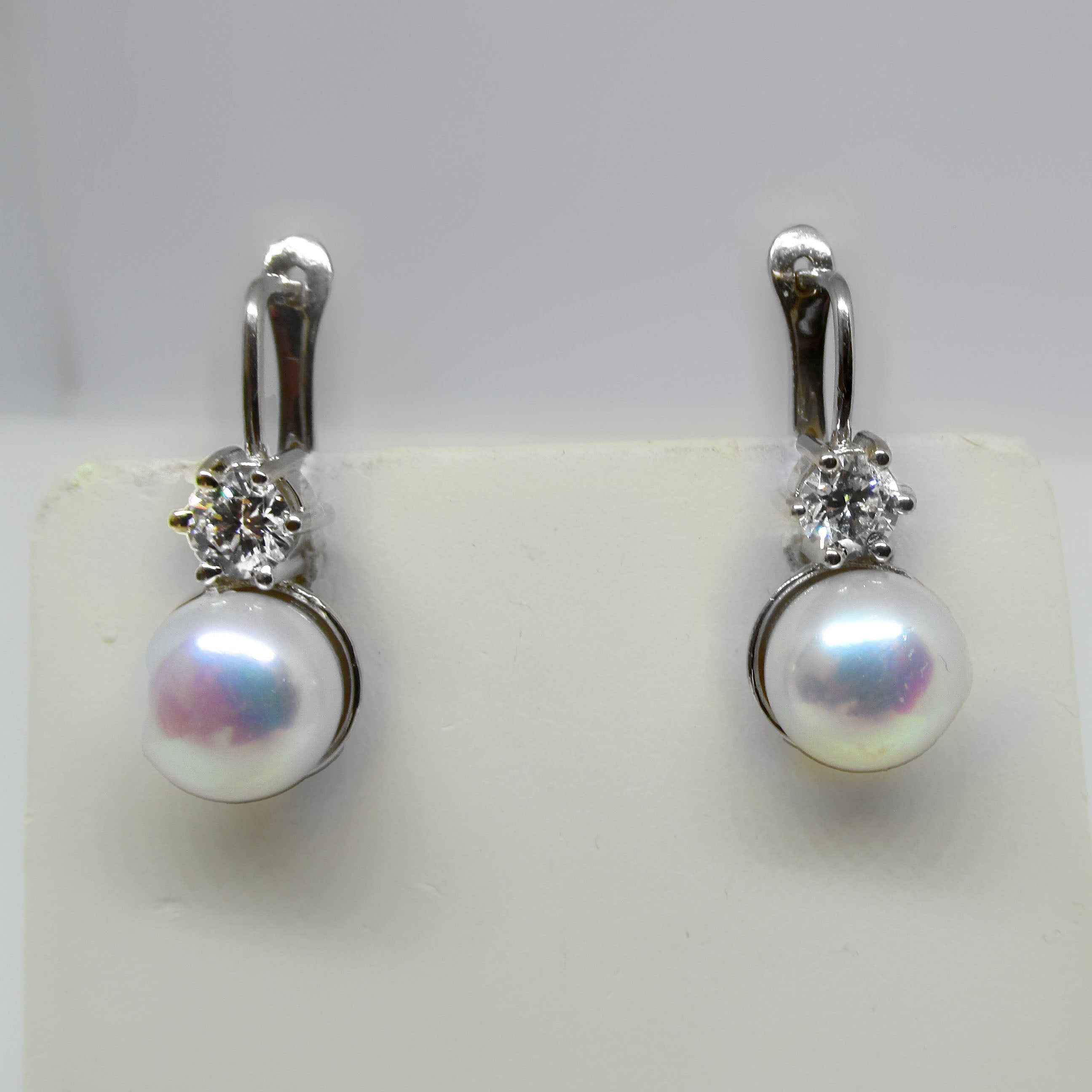 8.5 - 9.0 mm Cultured Freshwater Pearl and 1ctw Lab Grown Diamond Leverback Drop Earrings