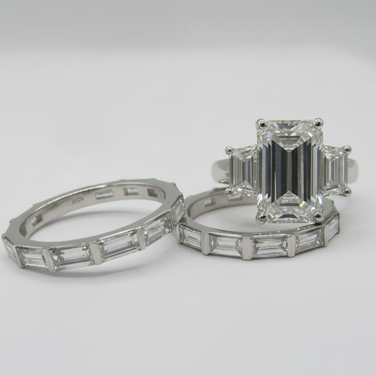 The Heritage Emerald & Baguette Bridal Stack – 18K White Gold