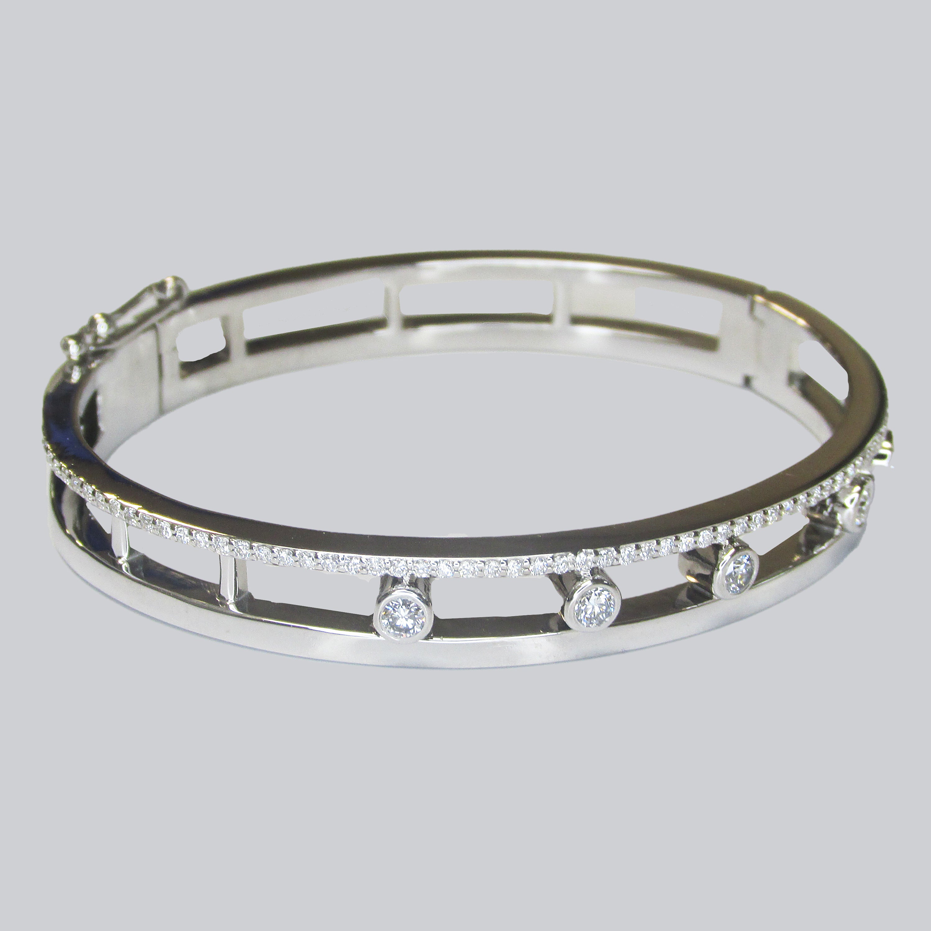 Diamond Bangle Bracelet 18K White Gold 0.85 ct - Thenetjeweler