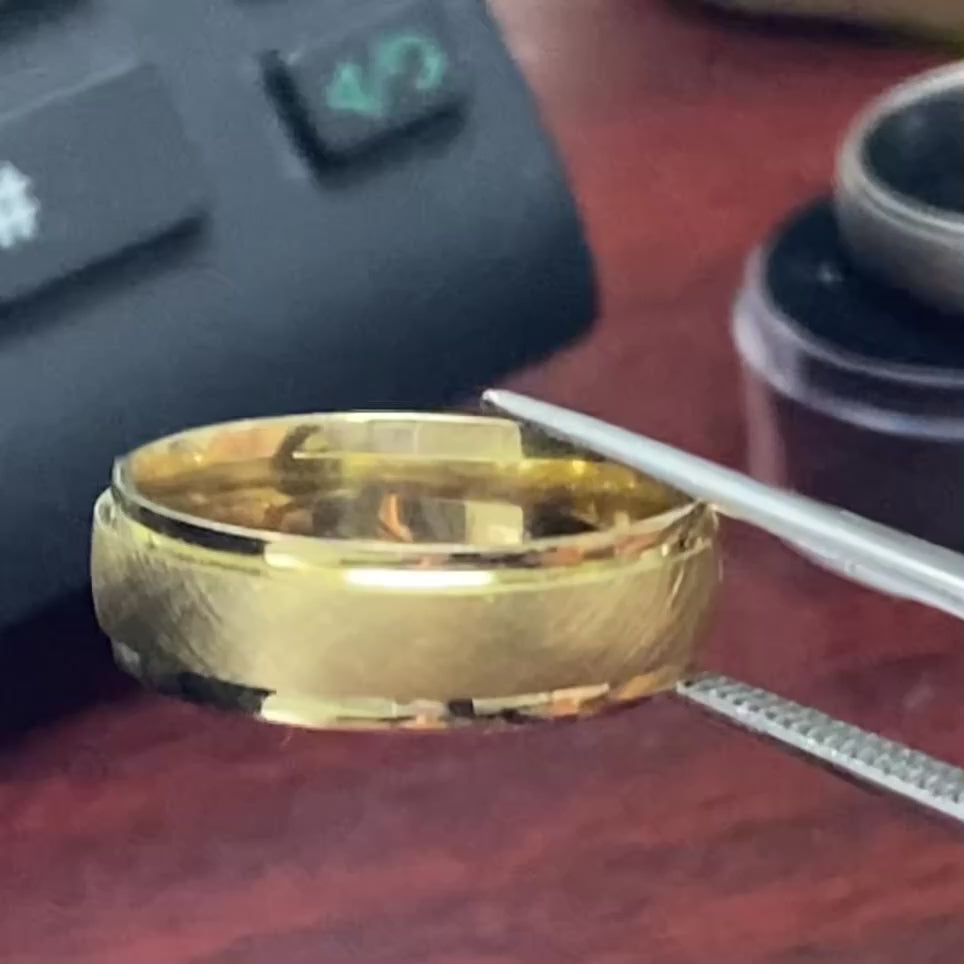 Sample 6mm Comfort-Fit Wedding Band with Brushed Center and Polished Beveled Edges 