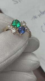 Round Emerald and Sapphire Cluster Ring