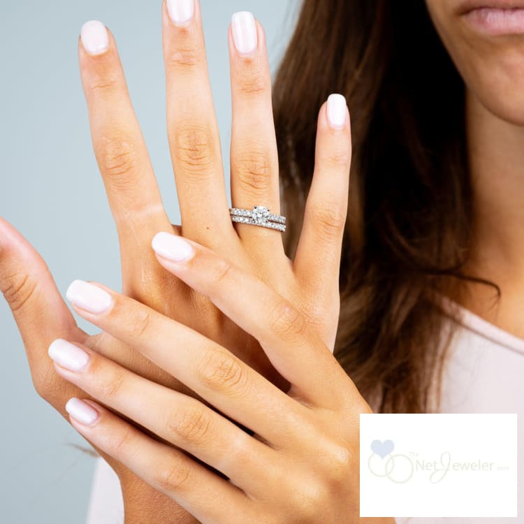 Solitaire Round Diamond Engagement Ring-RNB Jewellery