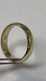 Wedding Ring in 14k Yellow Gold (5mm)