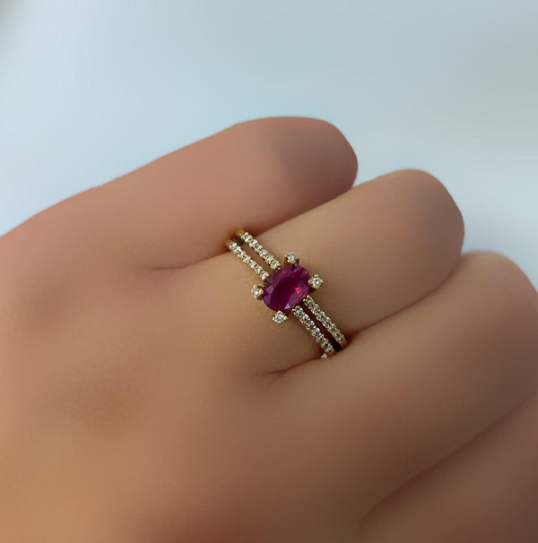 Oval Ruby Diamond Gold Ring - Thenetjeweler