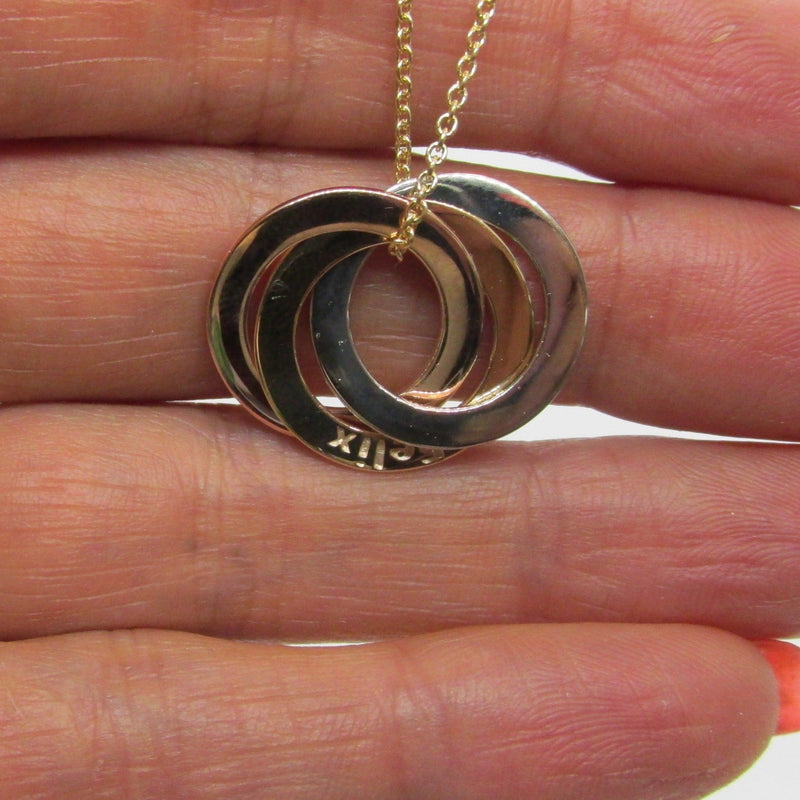 Engraved Interlocking Rings Necklace - Thenetjeweler