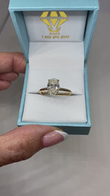 Oval Diamond 18k Yellow Gold Engagement Ring