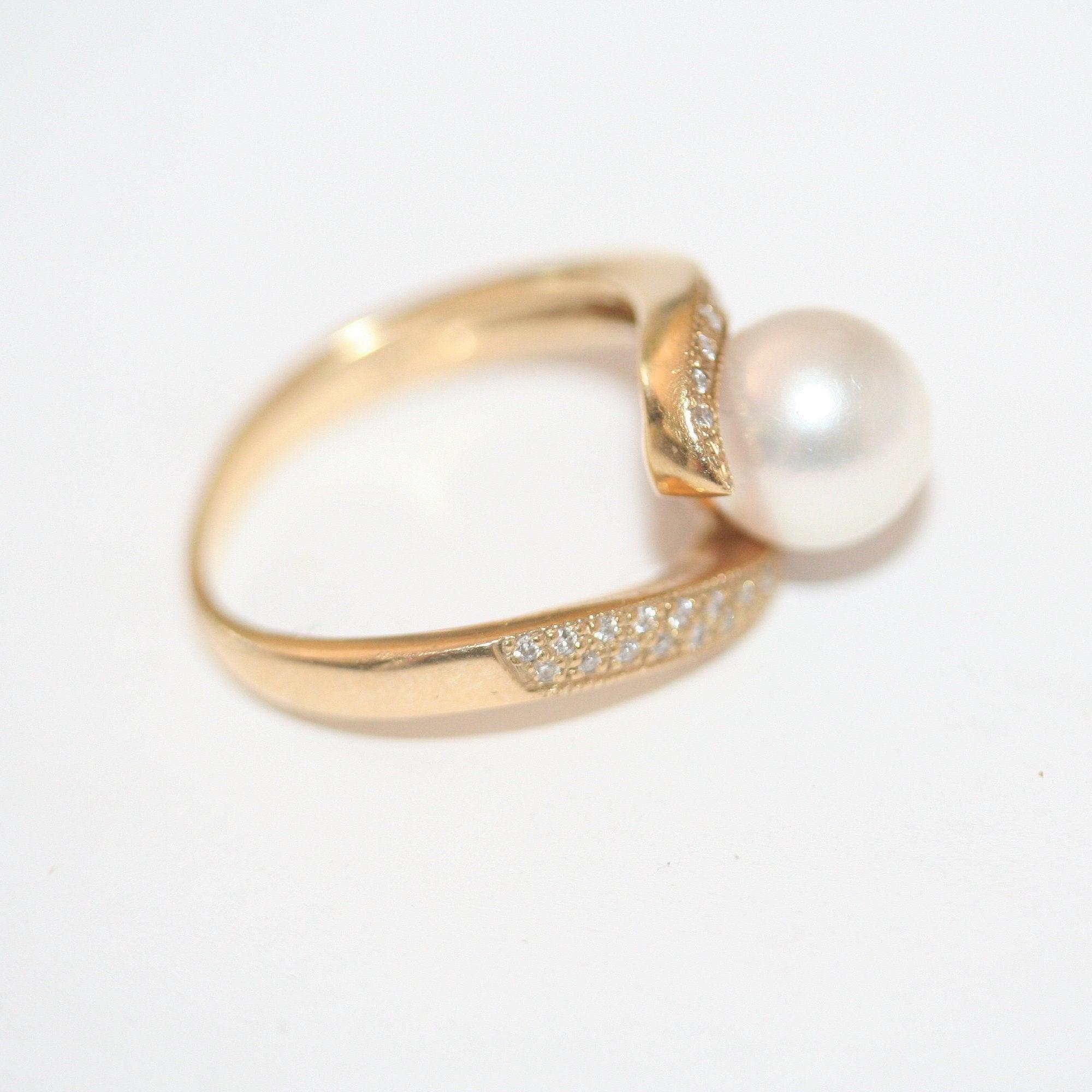 Pearl and Diamond Ring 18k Yellow Gold - Thenetjeweler